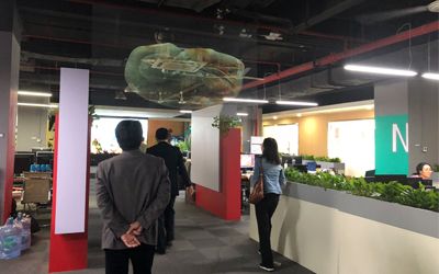 �D����ʾ����֮�L(f��ng)�аl(f��)��ȫϢ��ĻͶӰϵ�y(t��ng)